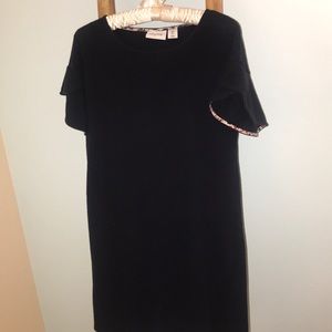 Navy dress w:tulip shaped sleeves- flower lining